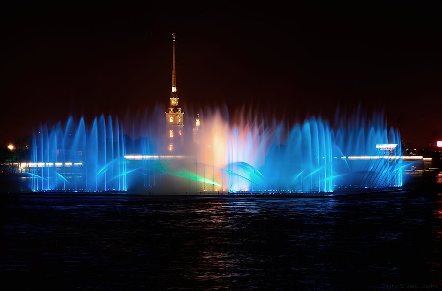 Водно-световое шоу Вальс парусов в Санкт-Петербурге